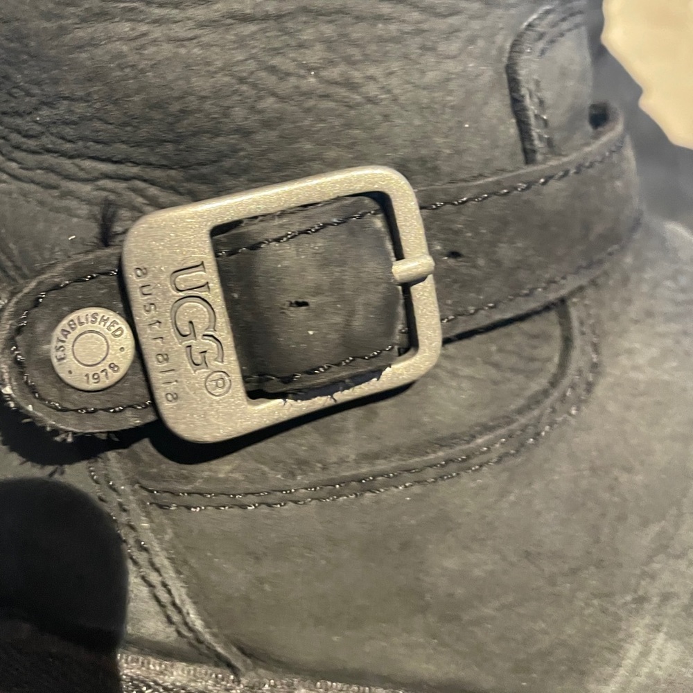 Ugg boots (women size 5)